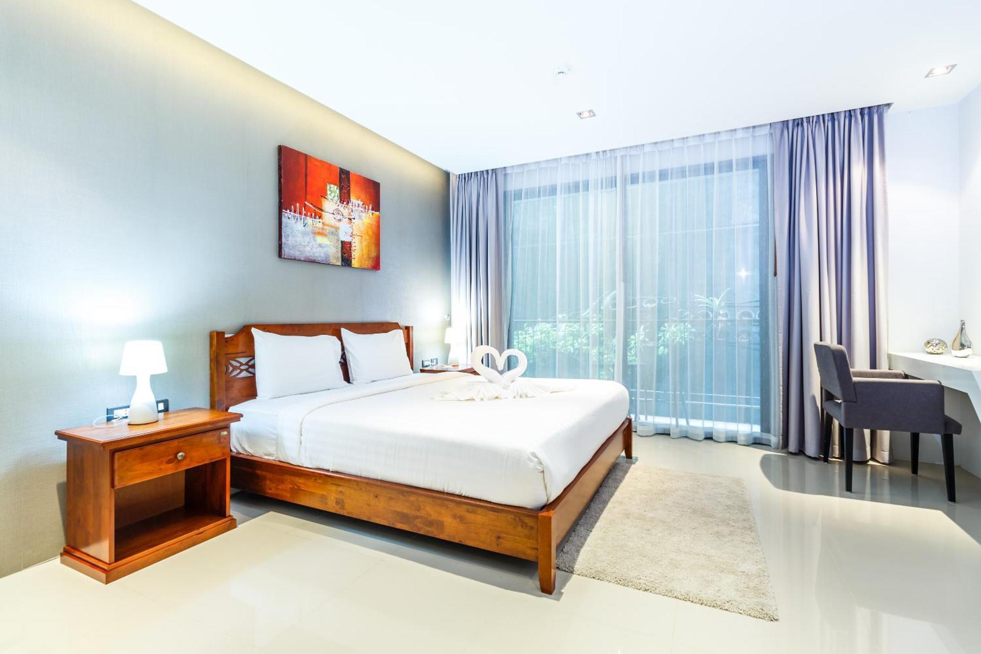 Private Apartment At Emerald Terrace Patong Exterior foto